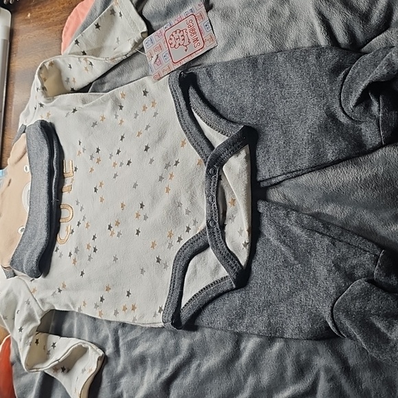 Swiggles Other - E Cute baby soft sz 6/9M